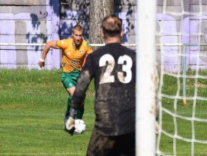 Futbal, 7. liga: Zvončín otočil v oslabení, Ružindol si poradil s Červeníkom