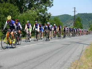 Cykloturisti si tradičným jednodňovým maratónom uctia hrdinov SNP