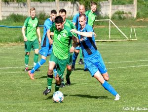 Futbal, 9. liga: Trstín strelil desať gólov, Buková osem