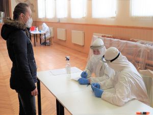 Trnava aj obce v okolí zaznamenali ďalší pokles pozitívne testovaných