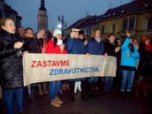 Rok 2016 v skratke (1. štvrťrok): Učitelia štrajkovali, sestry protestovali, voľby vyhral Smer