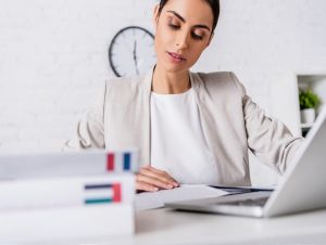 Spoľahnite sa na vymoženosti modernej doby: Ako vybaviť súdny preklad online? 