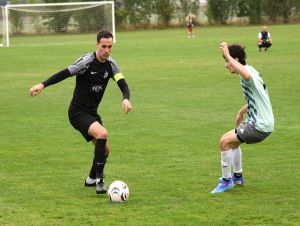 Futbal, 8. liga A: Brestovany dali 15 gólov, Križovany 6 a zahodili dve penalty