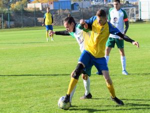 Futbal, 7. A: Košolná pribrzdila Ružindol, Modranka vyhrala v Hrnčiarovciach