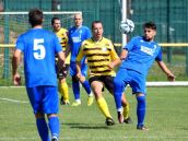 Futbal, 8. liga A: Slávia deklasovala Dlhú, štyri góly strelil Slovák