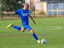 Futbal, 8. liga A: Slávia deklasovala Smolenice, Opoj vyhral v Šúrovciach
