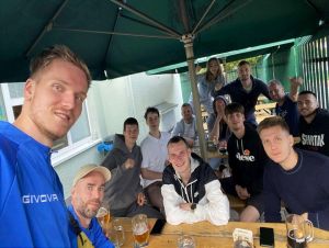 Futbal, 8. liga A: V Ružindole úradovala búrka, trnavské derby pre Sláviu