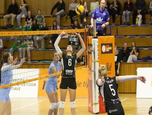 Trnavské volejbalistky prehrali s favoritom súťaže