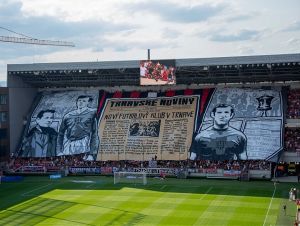 Skvelé choreo, ofenzívny futbal: Spartak prehral s Valenciou ale oslava vyšla