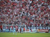 Hoftych zostáva trénerom Spartaka, hráčom siahnu na platy