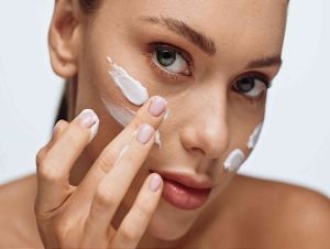SPF pod make-up – ako aplikovať UV filter, aby váš make-up vyzeral dobre?