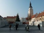 Stánky na námestí sú desné len dočasne