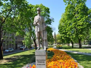 Výstava v Múzeu M. R. Štefánika pripomína, že jeho najstaršia socha stojí v Trnave