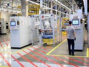 Trnavská automobilka zruší víkendovú zmenu, chystá transformáciu výroby