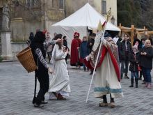 Predvianočnú atmosféru v Trnave do nedele spríjemnia Stredoveké adventné trhy