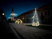 Radnica kúpila stromček a adventný veniec za 13 tisíc eur