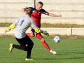 Futbal, 7. liga A: Hrnčiarovce porazili Špačince, Suchá remizovala s Kátlovcami