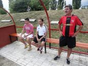 Hráči Hrnčiaroviec zabojovali za trénera, Šurina stratil Da Vinciho kód