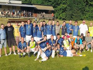 Futbal, 9. ligy: Šúrovce v Šípkovom spečatili postup, Hrnčiarovce dali osmičku
