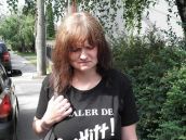 VIDEO: Za smrť trojročnej dcérky dostala tri roky basy