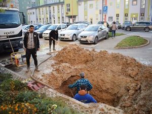 Časť sídliska Družba má problém s vodou, prišlo k havárii potrubia