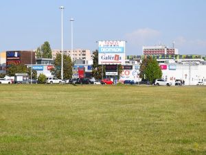 Trnava a Tesco urobia zámenu lukratívnych pozemkov
