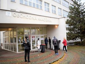 V kraji sa pripravujú na hromadné testovanie študentov stredných škôl