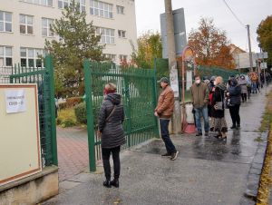 V Trnave sa bude dať otestovať na 20 odberných miestach, objednať sa nedá