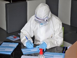 V Trnave prišlo na testovanie o tretinu menej ľudí ako na jeseň