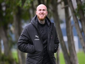 Jeho telo zdobia klubové symboly: Masér Tomáš Hološka odchádza zo Spartaka