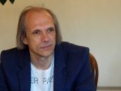 Hovorca trnavskej radnice Pavol Tomašovič predstaví svoje Mosty ponad čas