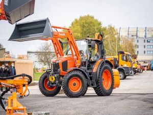 Nákladné autá, traktory, vozíky: Nová technika cestárov stála 10 miliónov eur