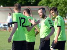Futbal, 5. liga: Trebatice si prevzali trofej pre majstra, Horné Orešany víťazne