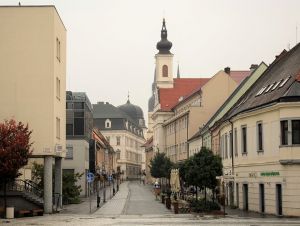 Z Trnavy sa vlani odsťahovalo najviac ľudí za ostatné roky