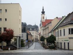 FOTO: Slovensko spomalilo, Trnava tiež. Platí zákaz vychádzania