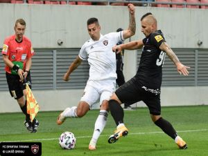 Spartaku vypadol súper, futbalistov Zlatých Moraviec zasiahol koronavírus