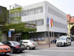Mestský úrad v Trnave zatvorili, jeden zo zamestnancov má COVID-19