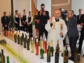 Vinári z regiónu majú za sebou dobrý rok, nechali si požehnať mladé vína