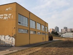 Trnava vytvorí núdzové ubytovanie pre Ukrajincov v telocvični na škole V jame