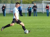 Kam za futbalom? Veľké Kostoľany privítajú Trebatice, Zeleneč hostí Borovce