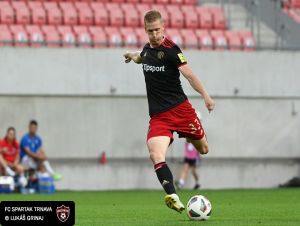 Takáč chytil v Ružomberku penaltu, Spartak o jedenástku rozhodca obral