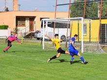 Futbal, 5. liga: Piešťany dominovali vo Voderadoch, Horná Krupá dala Orešancom kanára