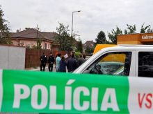 Vo Voderadoch vylúpili poštu, v obci sa strieľalo
