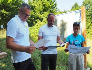 Pri Smoleniciach pribudne nový altánok pre turistov, klasický prístrešok nečakajte