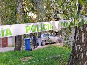 V rodinnom dome v Trnave našli mŕtvych manželov, polícia zadržala ich syna