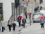 Polícia ženám: Násilníka ubite kabelkou!