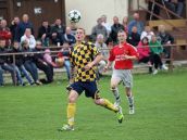 Farmár Tomáš Mrva opäť hrá futbal, v nedeľu nastúpil za Zvončín