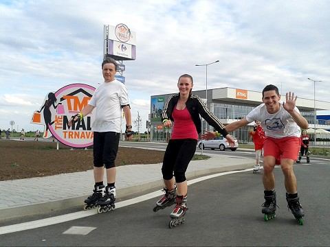 Trnavskými ulicami sa v sobotu ťahal kilometrový had korčuliarov a cyklistov