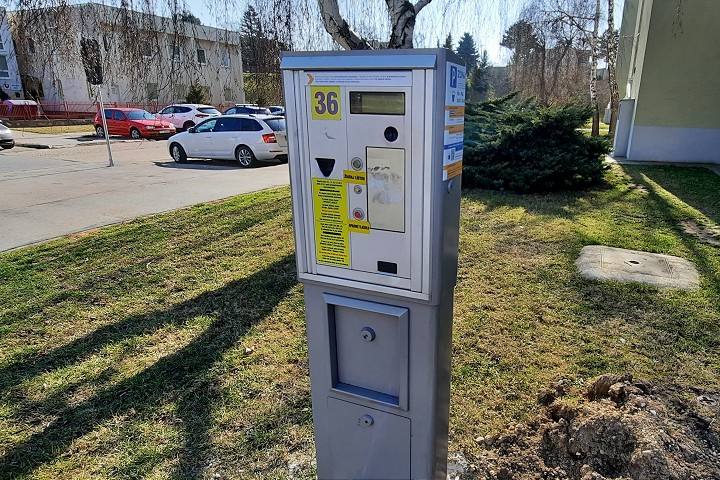 Na Spartakovskej ulici pomôžu s rezidentským parkovaním staré automaty
