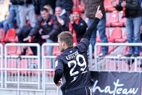 VIDEO: Sviatočný strelec Spartaka Kaščák hlavou ešte gól nedal